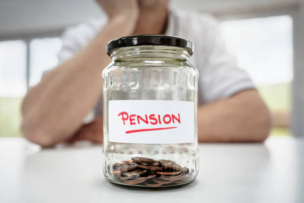 risparmio pensionistico e pianificazione delle pensioni - fondo pensionistico personale foto e immagini stock