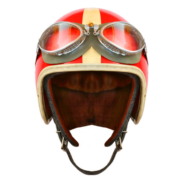 retro casque avec des lunettes sur fond blanc. casque de protection pour moto et automobile de course. - casque moto photos et images de collection