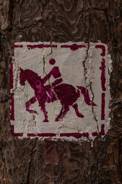 Riding path marking Reitweg Markierung an einen Baum pferd stock pictures, royalty-free photos & images