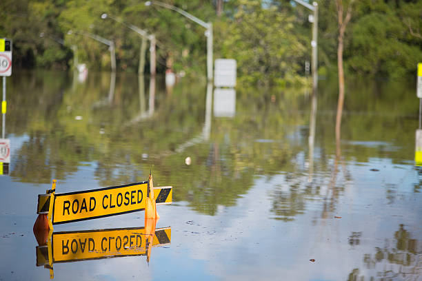Road Closed Road closed due to flooding flood photos stock pictures, royalty-free photos & images