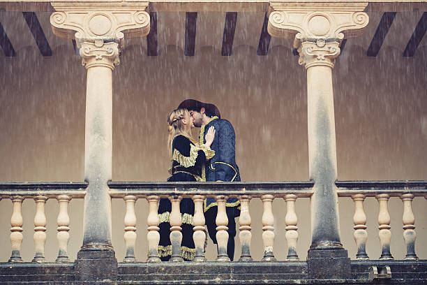 Romeo And Juliet Kissing At Balcony
