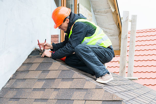 Roofer builder worker Roofer builder worker dismantling roof shingles building contractor photos stock pictures, royalty-free photos & images