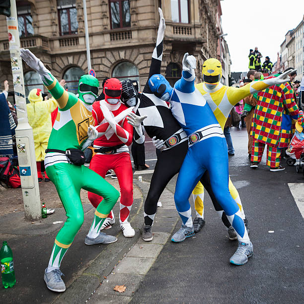 rose monday carnival parade mainz 2014 - superheroes - sainz 個照片及圖片檔