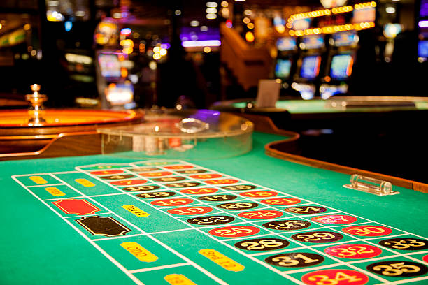 roulette table - casino stockfoto's en -beelden
