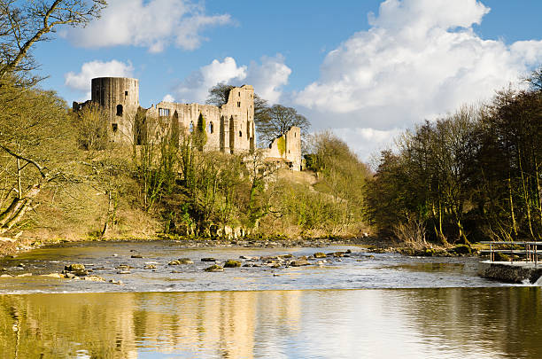 Ruins of Barnard Castle Ruins of Barnard Castle towering above the River Tees county durham england stock pictures, royalty-free photos & images