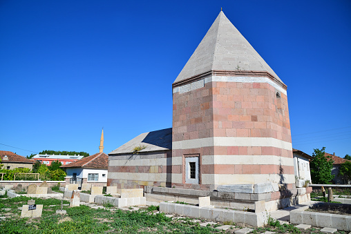 サ・スルタン・ハトゥン墓 - ヨズガット - ストックフォト・写真素材...