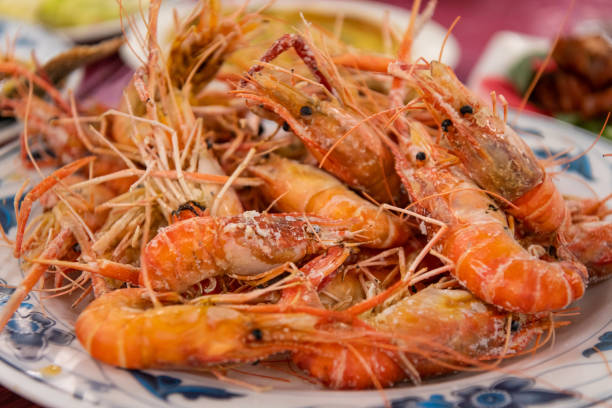 Salt-boiled live shrimp (Prawning, prawn fishing) Salt-boiled live shrimp (Prawning, prawn fishing) taiwan food prawn snack stock pictures, royalty-free photos & images