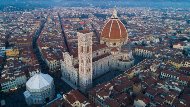 Santa Maria del Fiore Cathedral Florence (Italy) - Skyline at Sunset - Aerial Cityscape duomo santa maria del fiore stock pictures, royalty-free photos & images