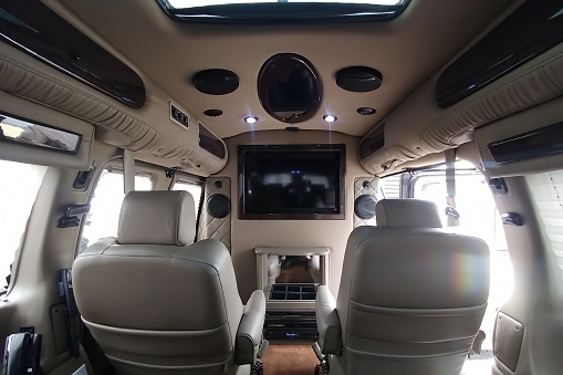 Gmc Savanachevrolet Express Tuninginterieur Das Hotel Ist
