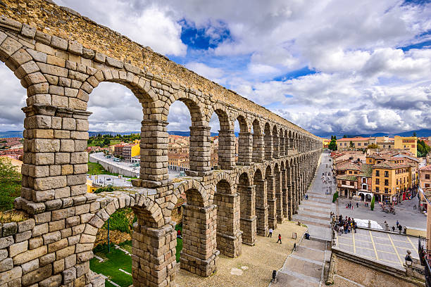 Segovia Aqueduct Segovia, Spain at the ancient Roman aqueduct. castilla y león stock pictures, royalty-free photos & images