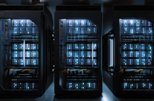centro de datos de la sala de servidores para computación en la nube - servidor de red fotografías e imágenes de stock