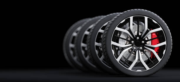 hjulset med moderna aluminiumfälgar på svart bakgrund - köpa däck bildbanksfoton och bilder