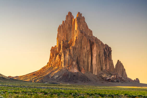 Shiprock, New Mexico, USA at the Shiprock Shiprock, New Mexico, USA at the Shiprock rock formation. rock formation stock pictures, royalty-free photos & images