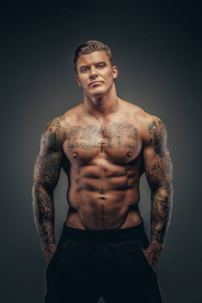Vorlagen brust tattoo männer Tattoos Männer