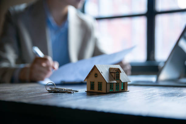 주택 판매 계약 체결 - mortgage 뉴스 사진 이미지