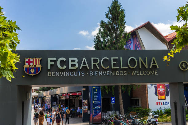 在諾坎普足球場附近簽名 - match barcelone 個照片及圖片檔