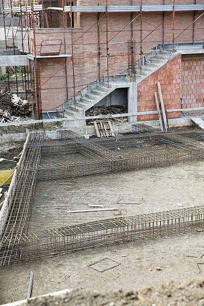 site construction - fondamenta casa foto e immagini stock