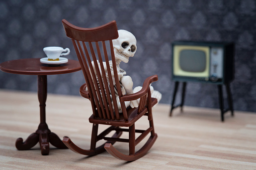 Skeleton Watching Tv Stock Photo - Download Image Now - iStock
