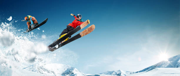 skiing. snowboarding. extreme winter sports - esqui esqui e snowboard imagens e fotografias de stock