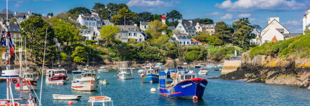Small port Doelan near Clohars-Carnoet in brittany Small port Doelan near Clohars-Carnoet in brittany, France finistere stock pictures, royalty-free photos & images
