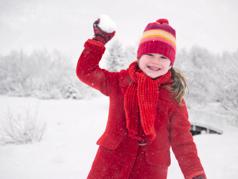smiling-girl-throwing-snowball-picture-id149316696?k=6&m=149316696&s=170667a&w=0&h=HG8OVaubSqeLFhAdBpa3lr44hc3d78wL2FcrfuCdM3w=