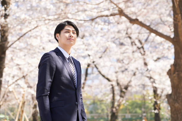 笑顔の日本人ビジネスマン - 採用 ストックフォトと画像