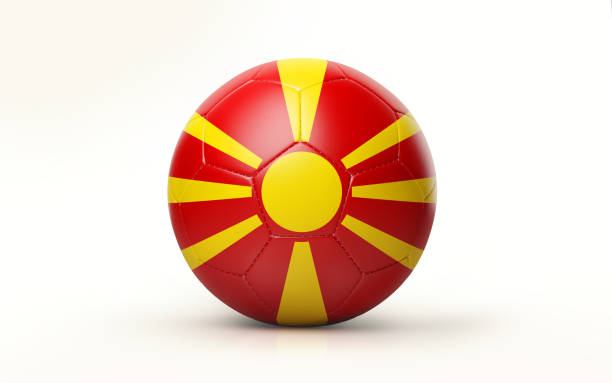足球球紋理與馬其頓國旗在白色背景上孤立 - world cup qualifying 個照片及圖片檔