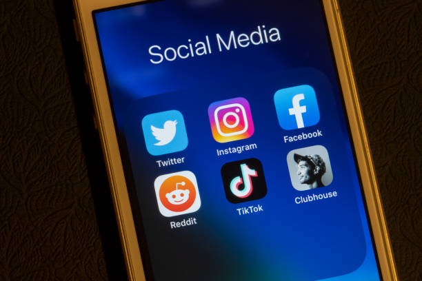 apps voor sociale media - tiktok stockfoto's en -beelden