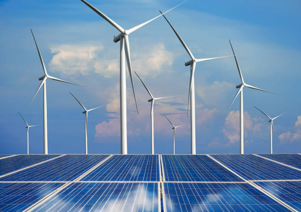 solar panel och vindkraftverk farm ren energi. - wind and solar energy bildbanksfoton och bilder