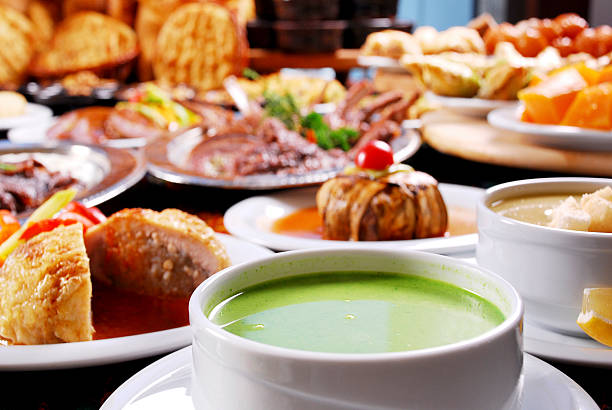 soup (haga clic para obtener más información) - thanksgiving diner fotografías e imágenes de stock