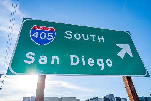 Close up Image of a 405 Sign in Irvine, CA headed South Bound to San Diego