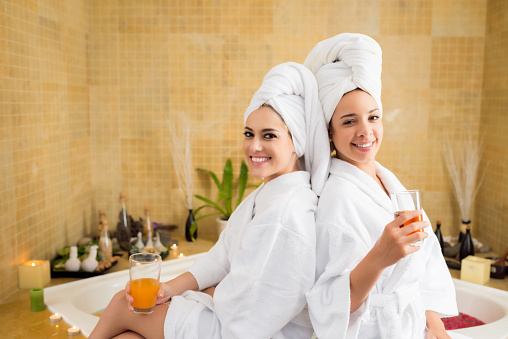 Spa Day With Best Friend Stock Photo - Download Image Now - iStock