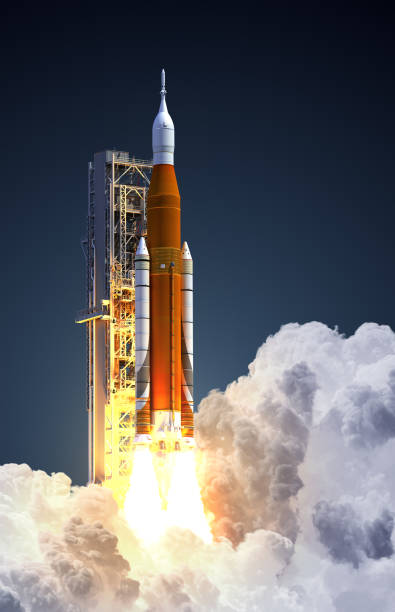 système de lancement spatial prend son envol sur fond bleu - rampe de lancement photos et images de collection