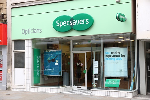 Are specsavers good opticians