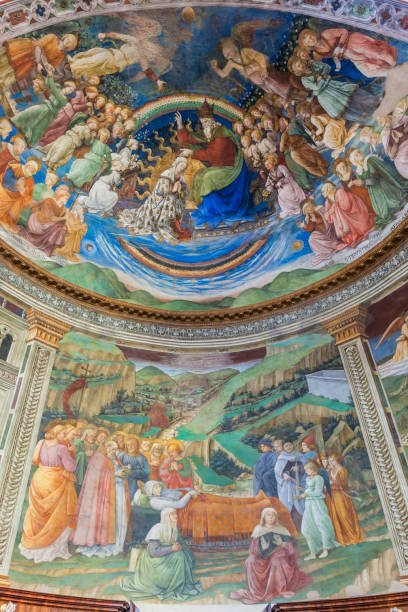 duomo di spoleto, abside affrescata del xv secolo (umbria, italia) - ferragosto foto e immagini stock
