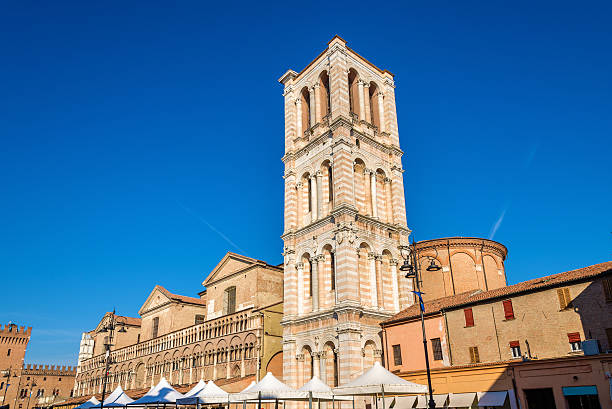 basilica cattedrale di san giorgio-portofino a ferrara, italia - giuliano ferrara foto e immagini stock