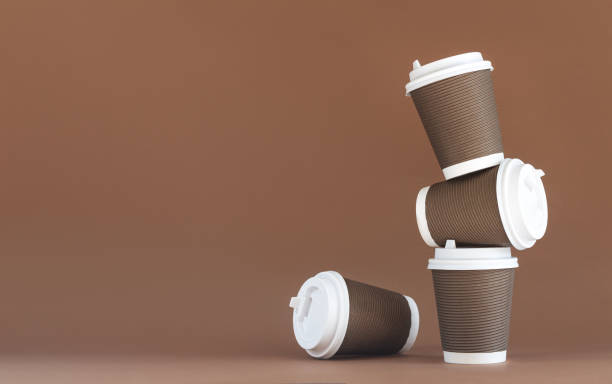stack of disposable paper coffee cup with cap - social media imagens e fotografias de stock