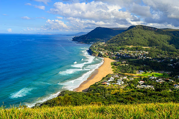 stanwell camisolas, careca hill lookout-austrália - bald beach imagens e fotografias de stock