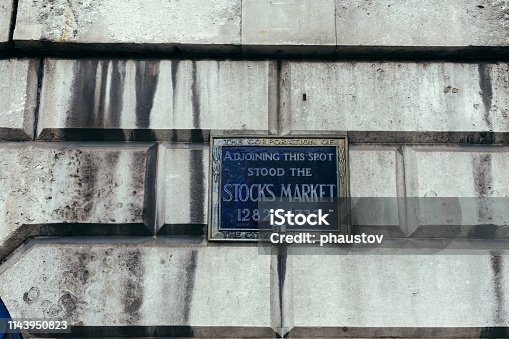 istock Stocks Market Memorial plaque, Mansion House, City of London 1143950823