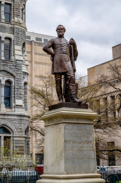 Stonewall Jackson Statue Richmond, USA, March 26, 2020 - A statue of Confederate Gen. Thomas J. “Stonewall” Jackson stands on the grounds of Capitol Square. It was removed in July, 2020. stonewall jackson stock pictures, royalty-free photos & images