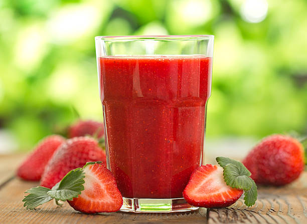 Strawberry smoothie Strawberry smoothie strawberry smoothie stock pictures, royalty-free photos & images