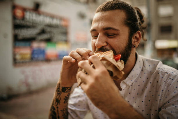 street food - sandwich imagens e fotografias de stock