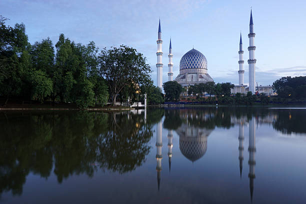 Masjid biru shah alam