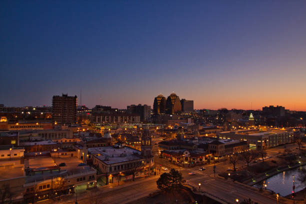 Sunrise in the city early morning overland park stock pictures, royalty-free photos & images