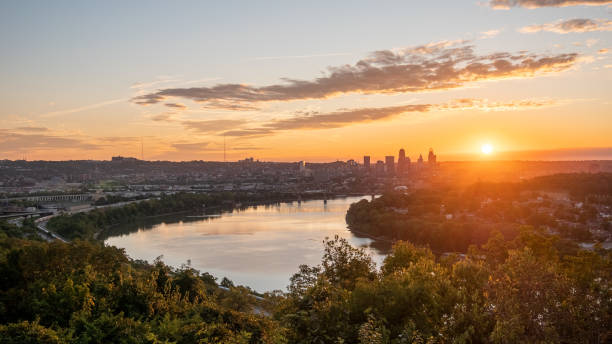 Sunrise Over the Cincinnati Skyline  cincinnati stock pictures, royalty-free photos & images