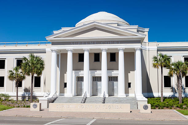 Supreme Court Of Florida In Tallahassee The Florida Supreme Court in downtown Tallahassee on a sunny day. florida us state photos stock pictures, royalty-free photos & images