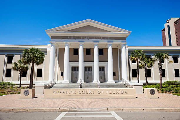 Supreme Court Of Florida In Tallahassee The Florida Supreme Court in downtown Tallahassee on a sunny day. florida us state photos stock pictures, royalty-free photos & images