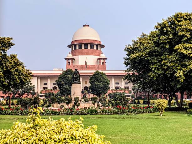 edificio de la corte suprema de la india en nueva delhi, india - supreme court building fotografías e imágenes de stock