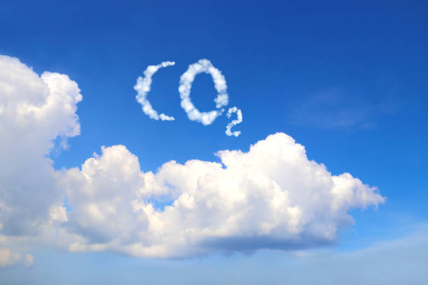 symbol co2 from clouds - co2 imagens e fotografias de stock