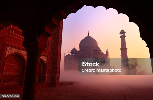 istock Taj mahal, Agra, India 952763206